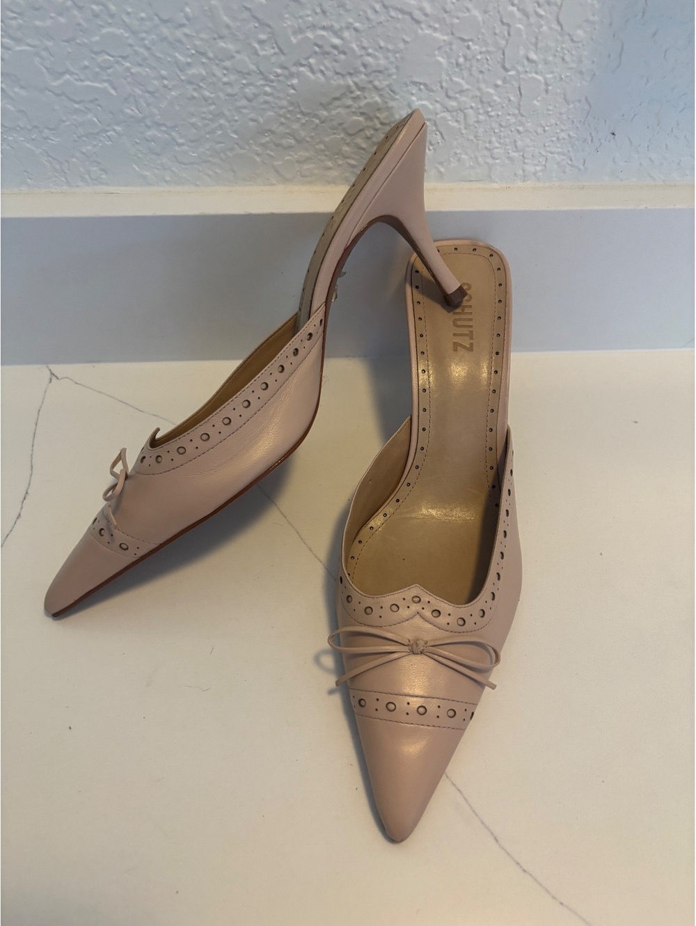 SCHUTZ Minnie Beige Pink Pointed Toe Mules size 10